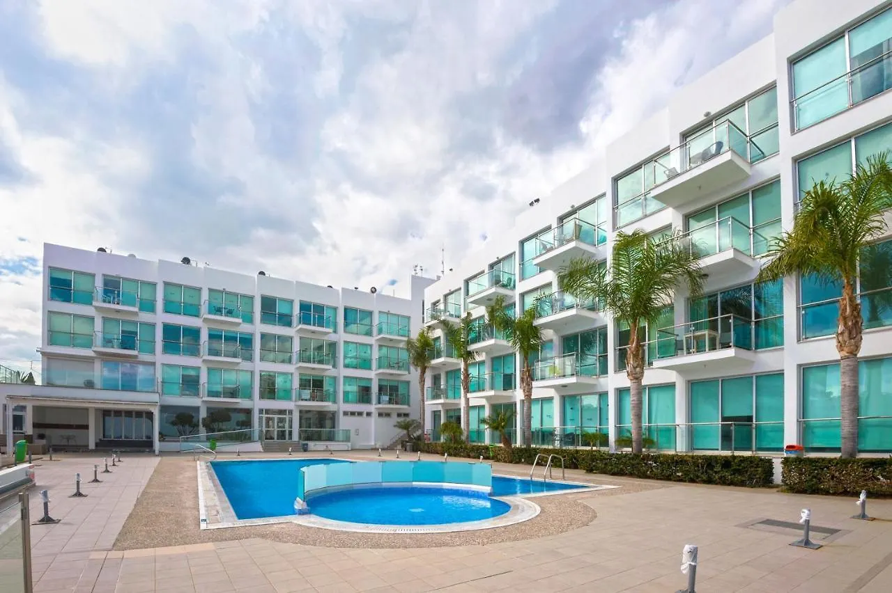 Bliss - Coralli Beachfront Apartment Protaras